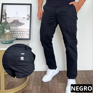 Pantalón clásico en dril