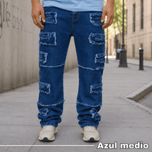 Cargar imagen en el visor de la galería, Pantalón Urban Destroyed
